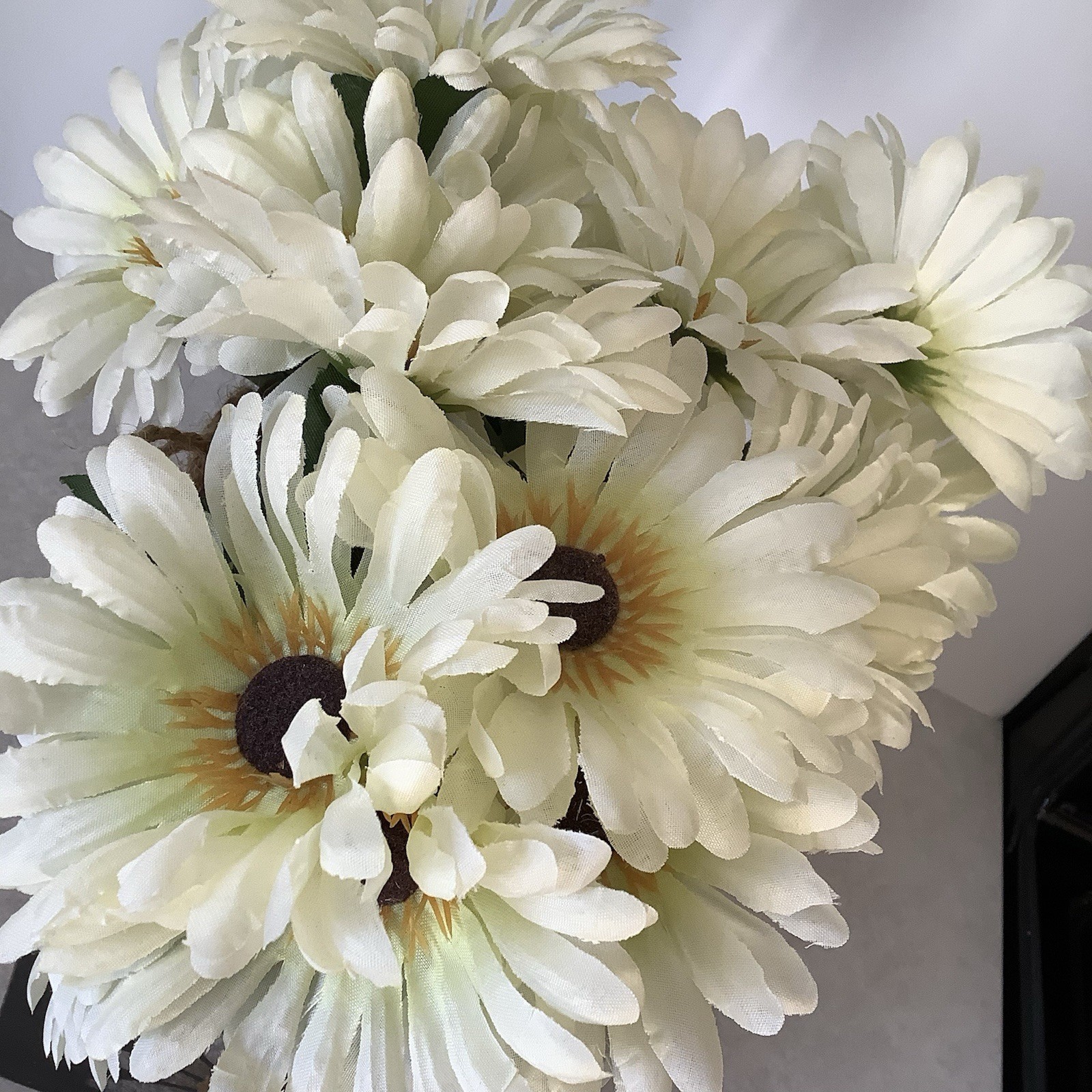 Artificial Flower Arrangement – White Daisies Painted Black Wood Box FOLK ART