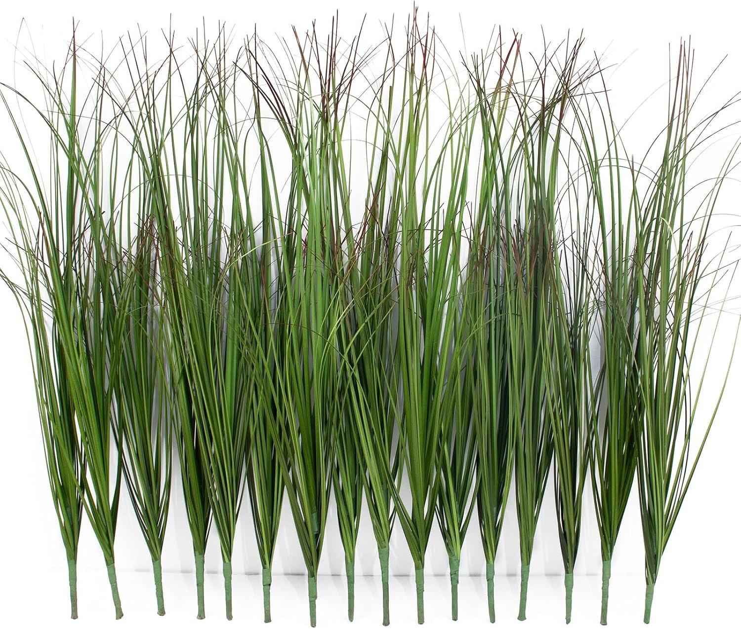16 Bundles of Lifelike UV-Resistant Artificial Grass for Indoor/Outdoor Décor