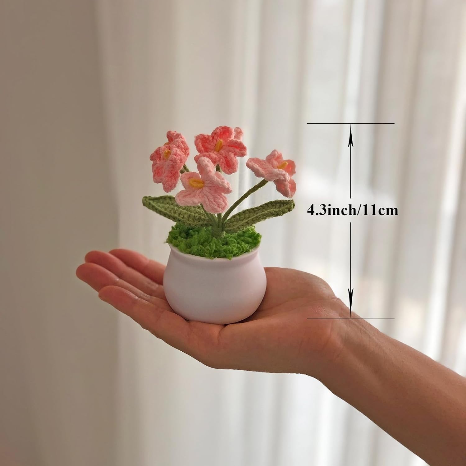 Charming Pink Gradient Myosotis Crochet Flower – Perfect Gift for Every Occasion