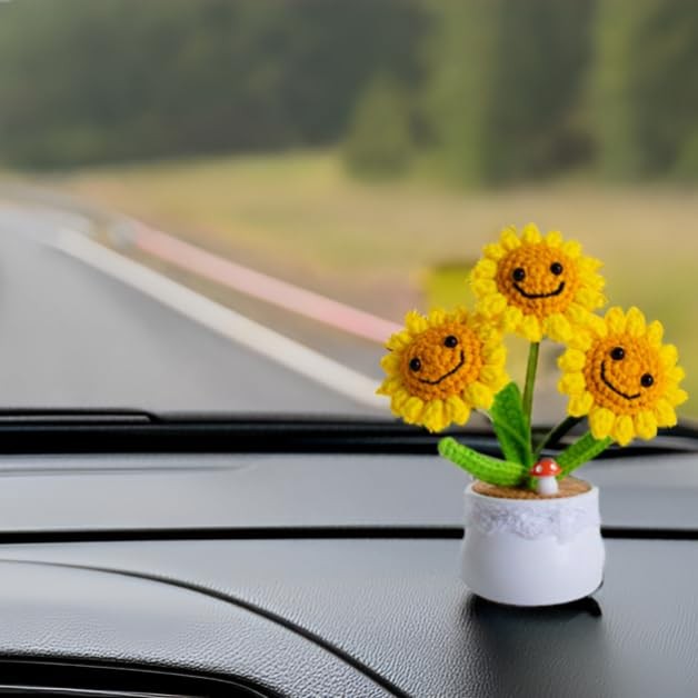Finish Mini Crochet Flowers, Smiley Sunflowers, Crochet Sunflowers, Table