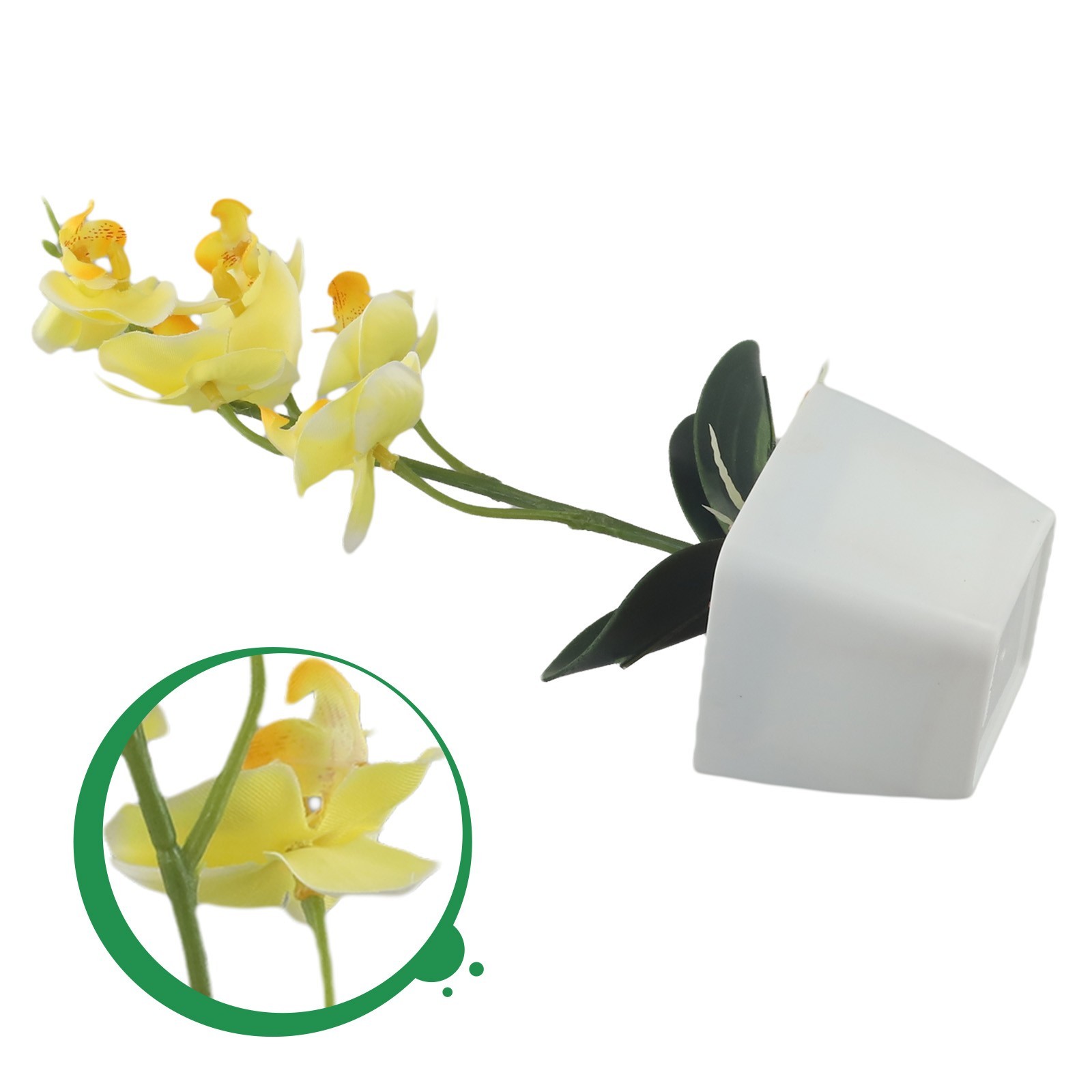 Beautiful Simulated Potted Plant Suitable for both Indoor and Outdoor Use