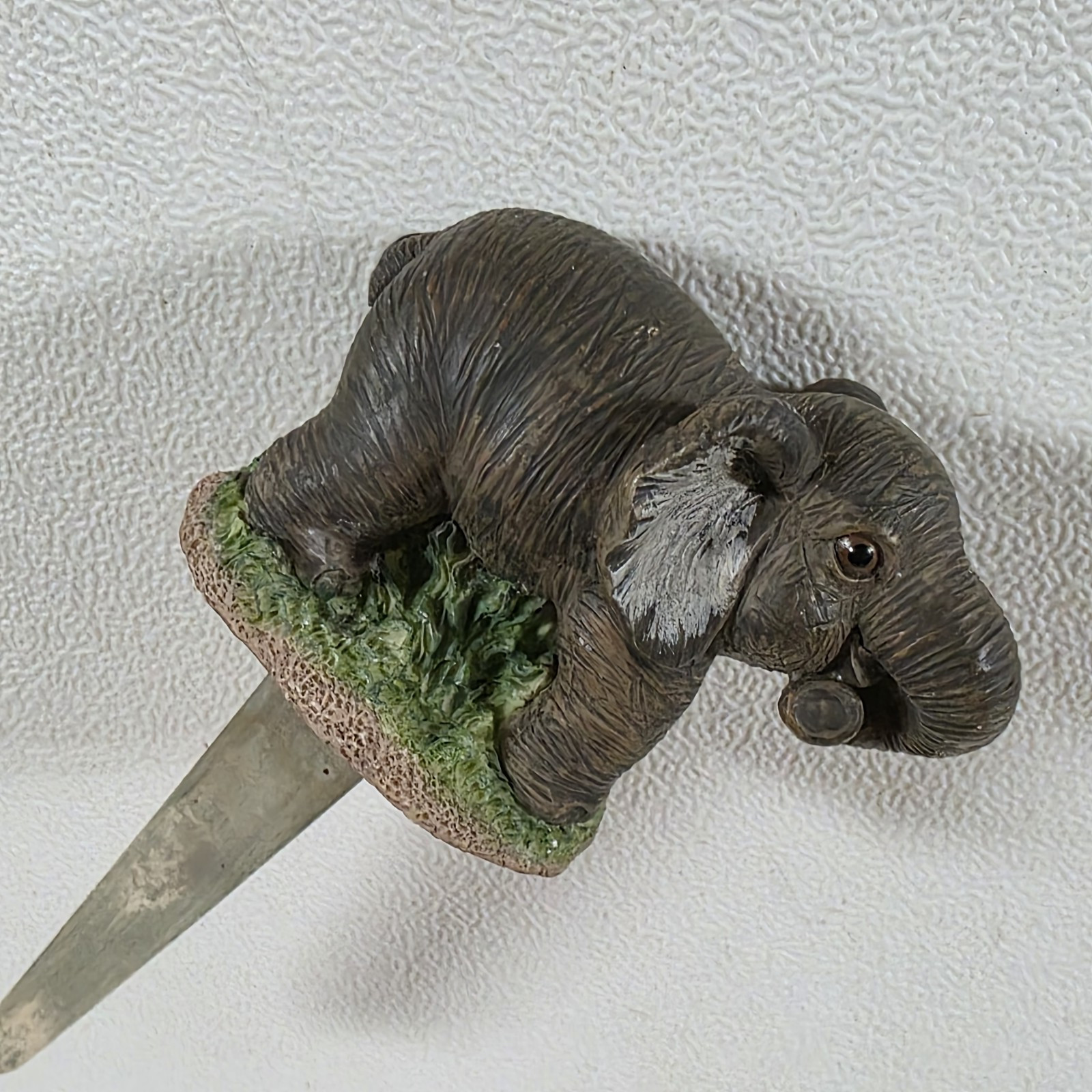 Elephant Figure Plant Pick Flower Pot Decor Indoor Outdoor Wide Post