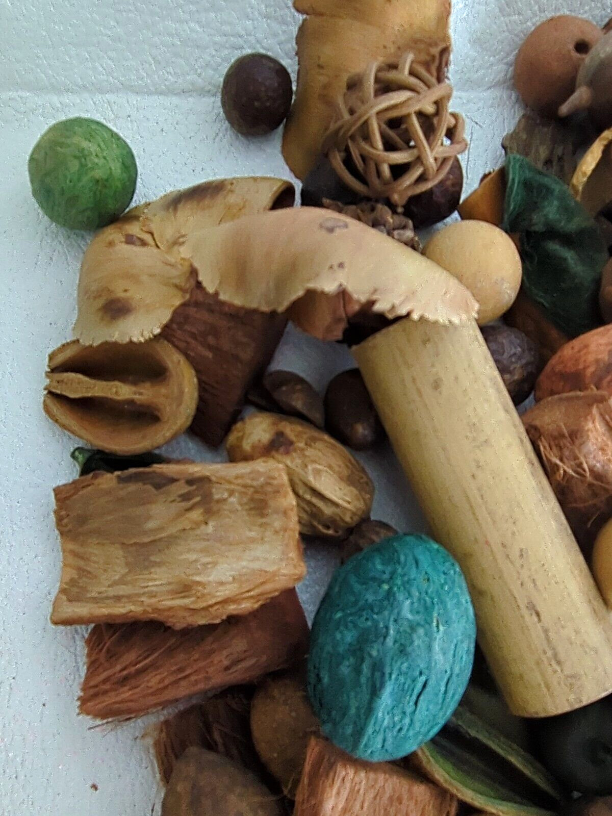 Dried Pods Bamboo Seeds Coconut Husk Table Scatter Crafts Wreaths Vase Filler