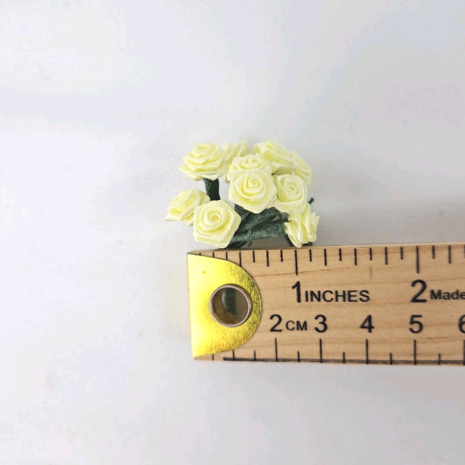 Lot Of 21 Mini Artificial Craft Flowers Embellishments Making DIY With Beads