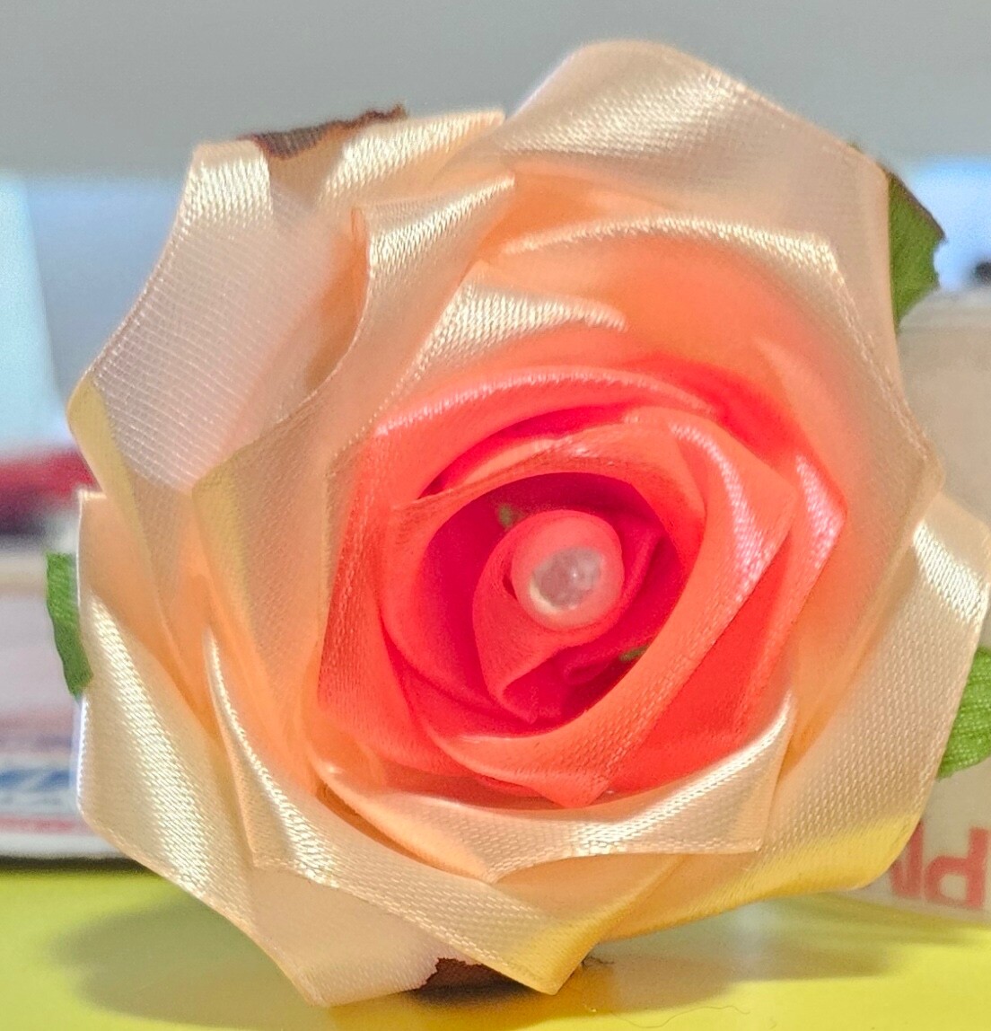 Ramo De Flores Eternas De Satin Hechas A Mano Para Regalar