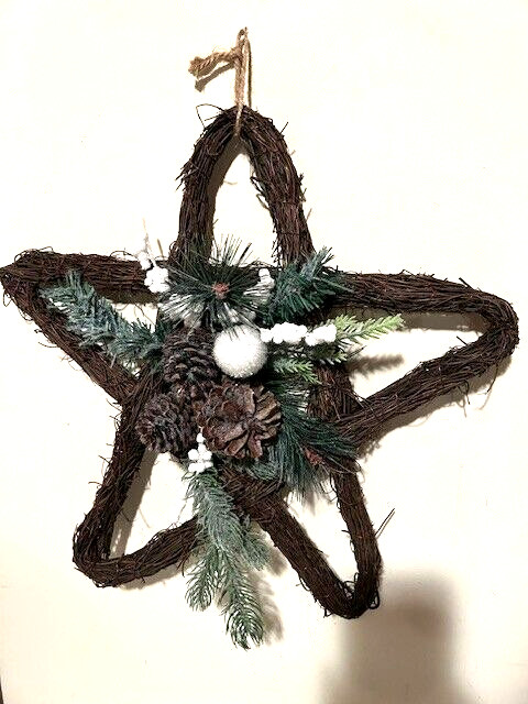 18 inch – Star Twig Wreath with Winter greens -SALE