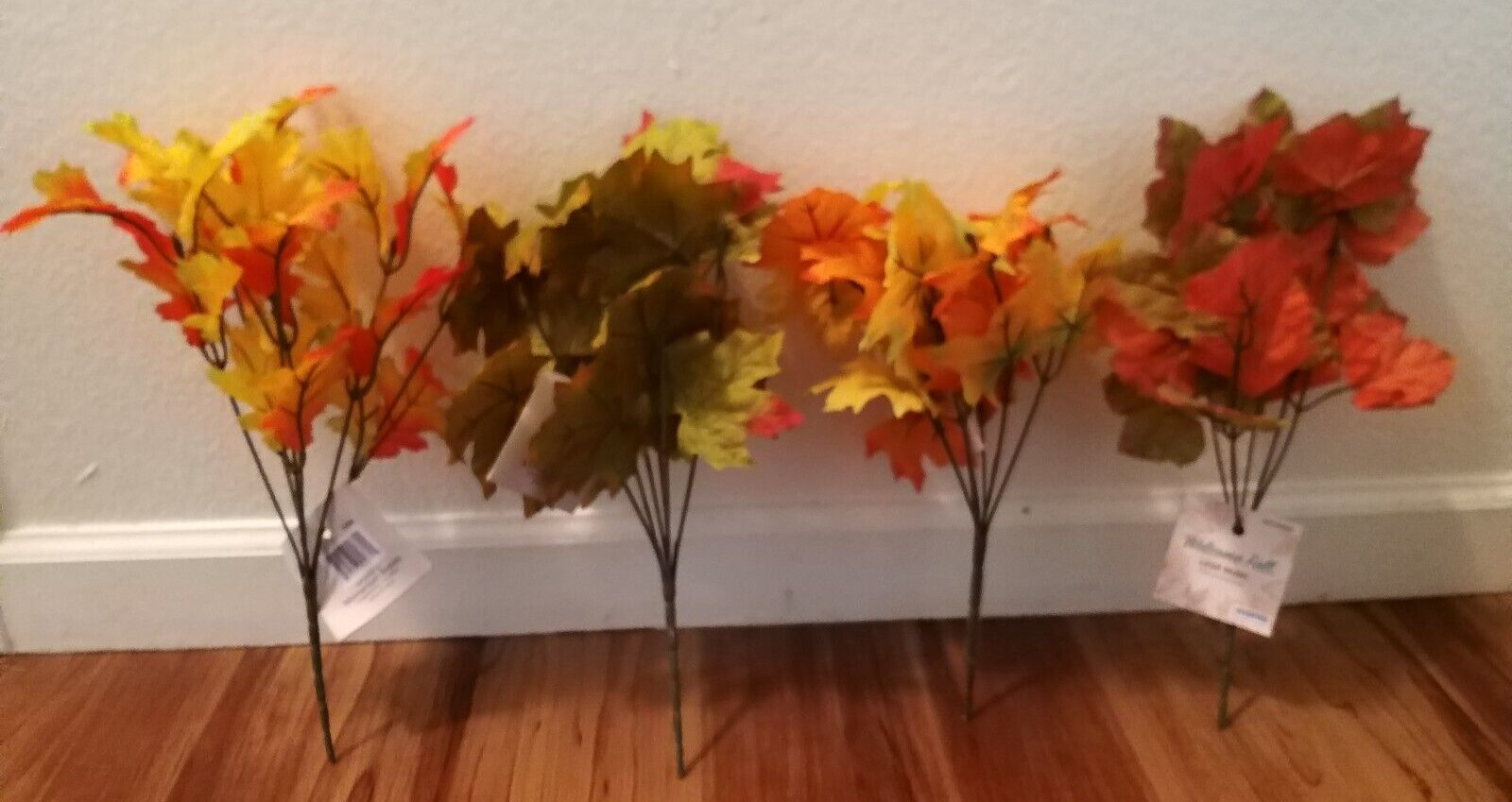 4PCS Fall Decor Maple Leaves Stems Artificial Leaves Silk Maple Leaves Fall Bouq