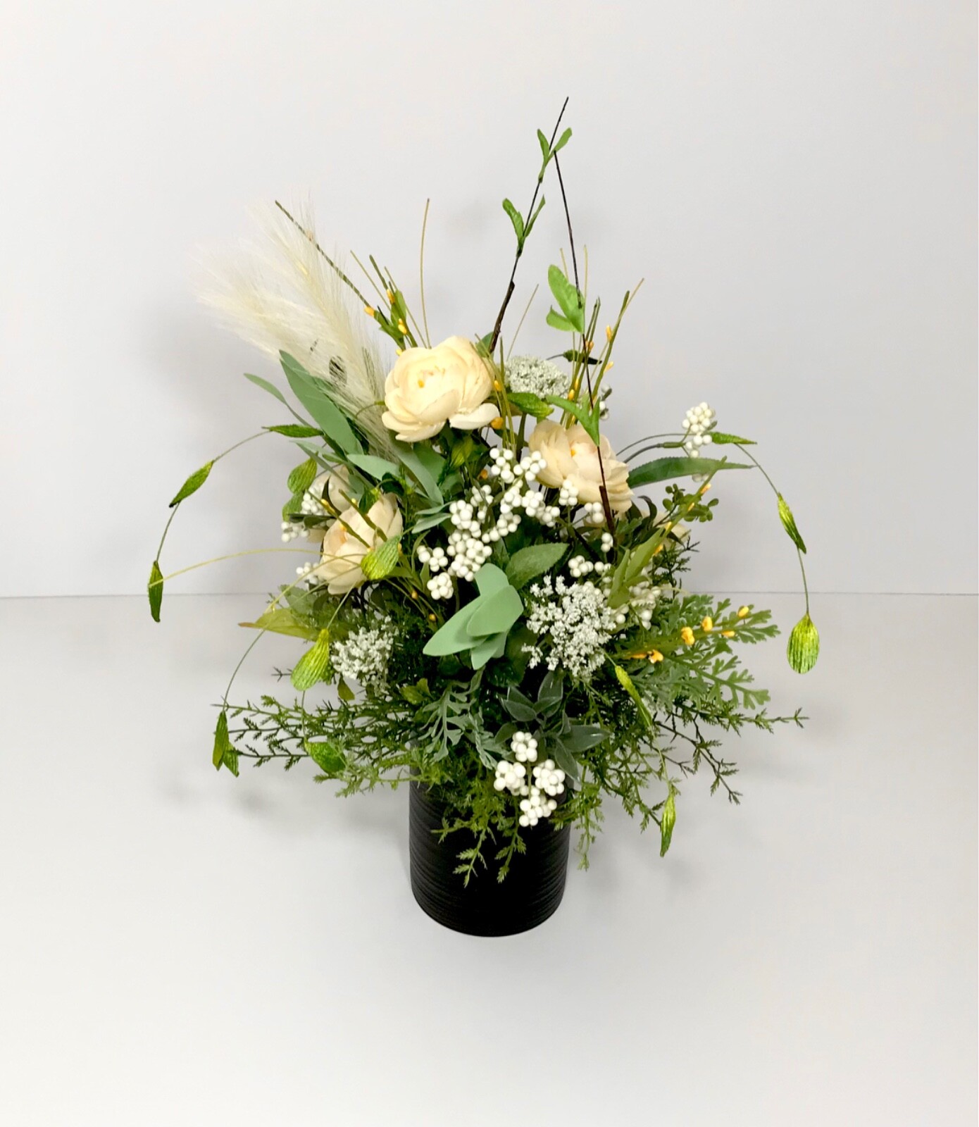 YELLOW RANUNCULUS FLORAL GREENERY ARRANGEMENT CONTEMPORARY CENTERPIECE GIFT NEW