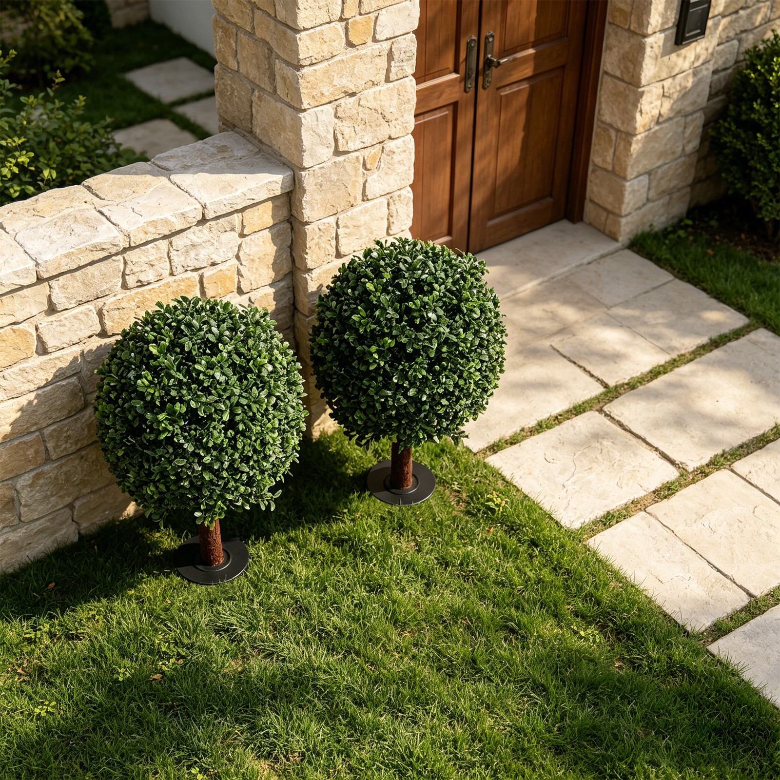 2pcs 27 inch Artificial Boxwood Topiary Ball Trees With Ground Spike UV Material