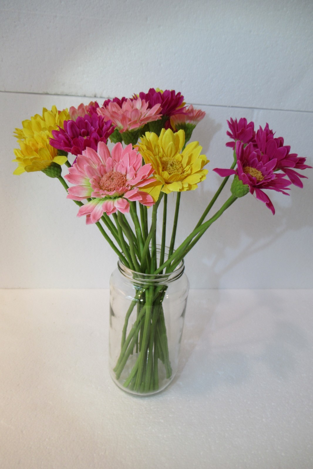 Loose Gerber Daisy Stems Bouquet s/20 – 7 Yellow, 7 Pink, 6 Pinky Peach – VGPC