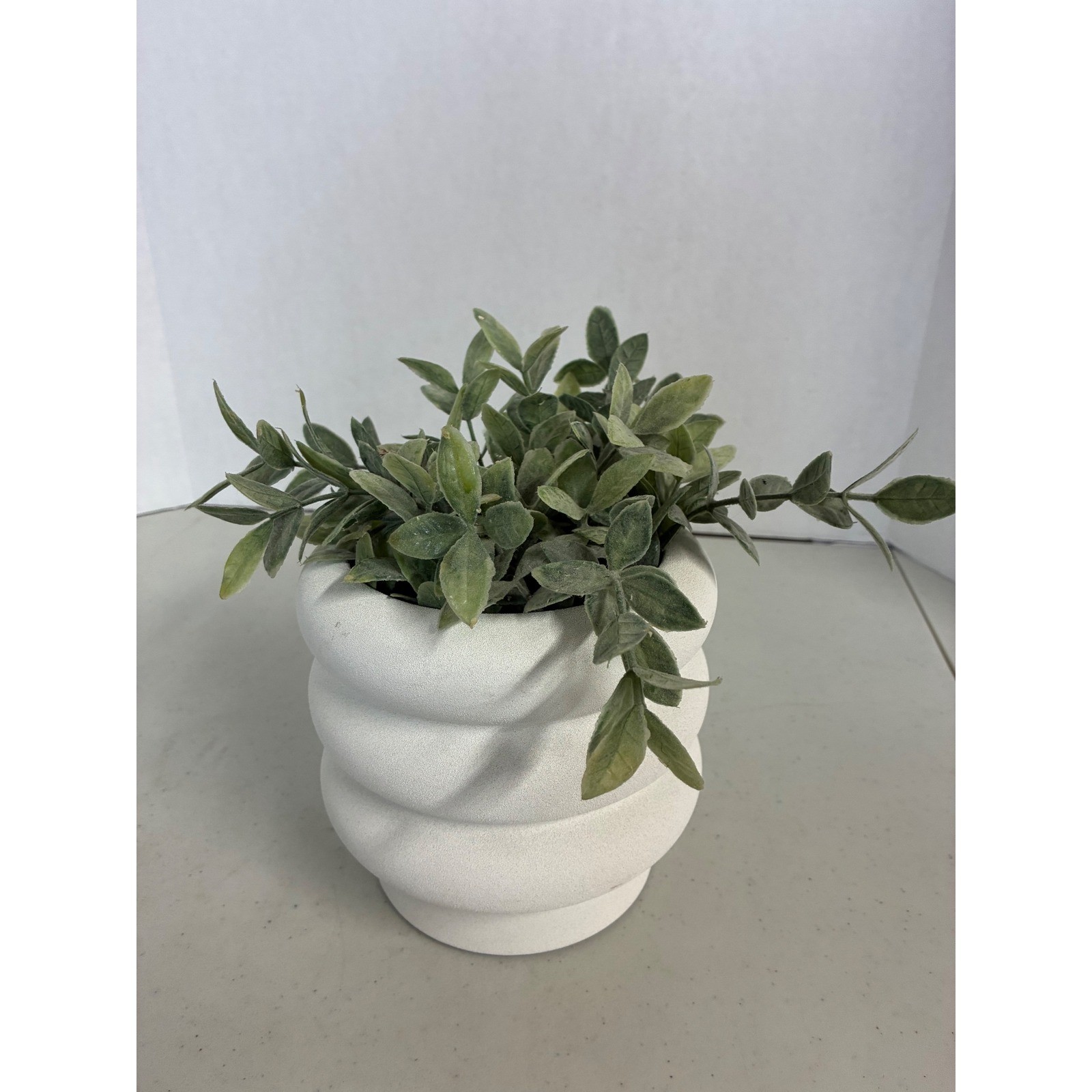 Better Homes & Gardens 6 Inch Chinooke White Ribbed Ceramic Faux Plant Planter