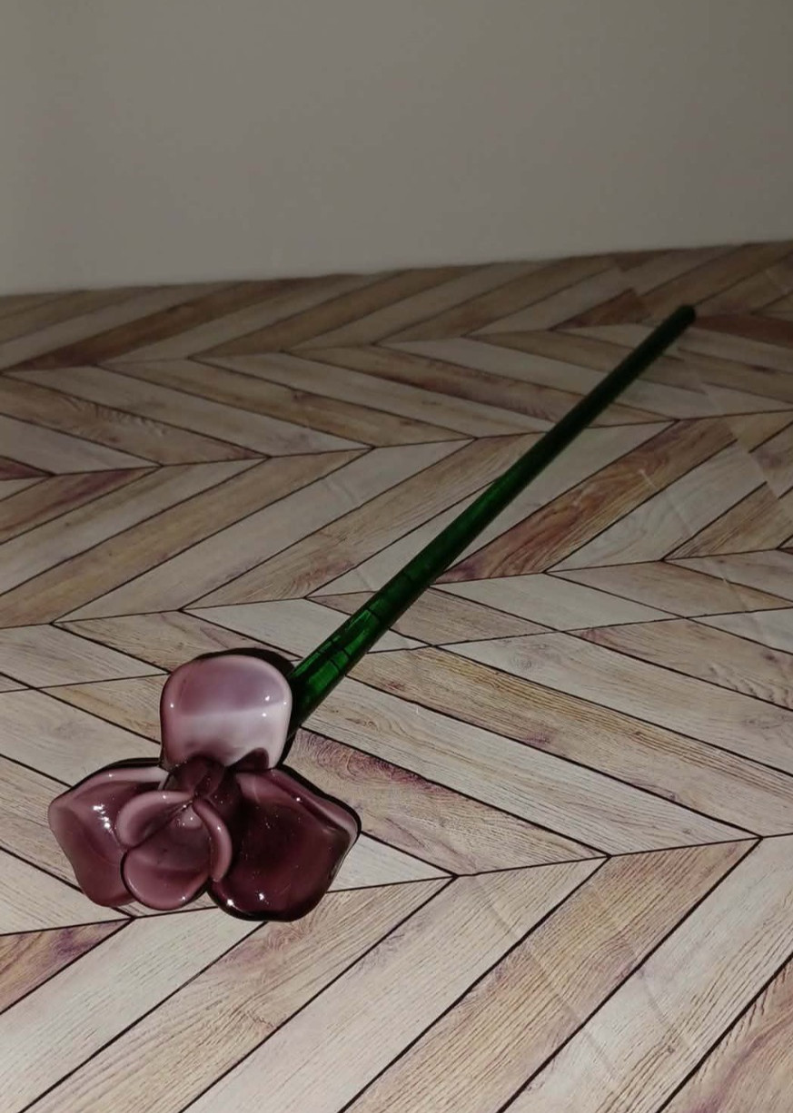 12 Inch Murano Style Blown Glass Flower Excellent Condition Purple Art Glass