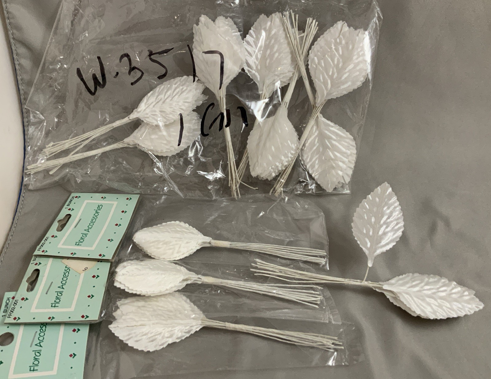 11 packs ~ White Silk Floral Wired Leaf Picks Wedding 2” Wire Leaves Lot Of 100+