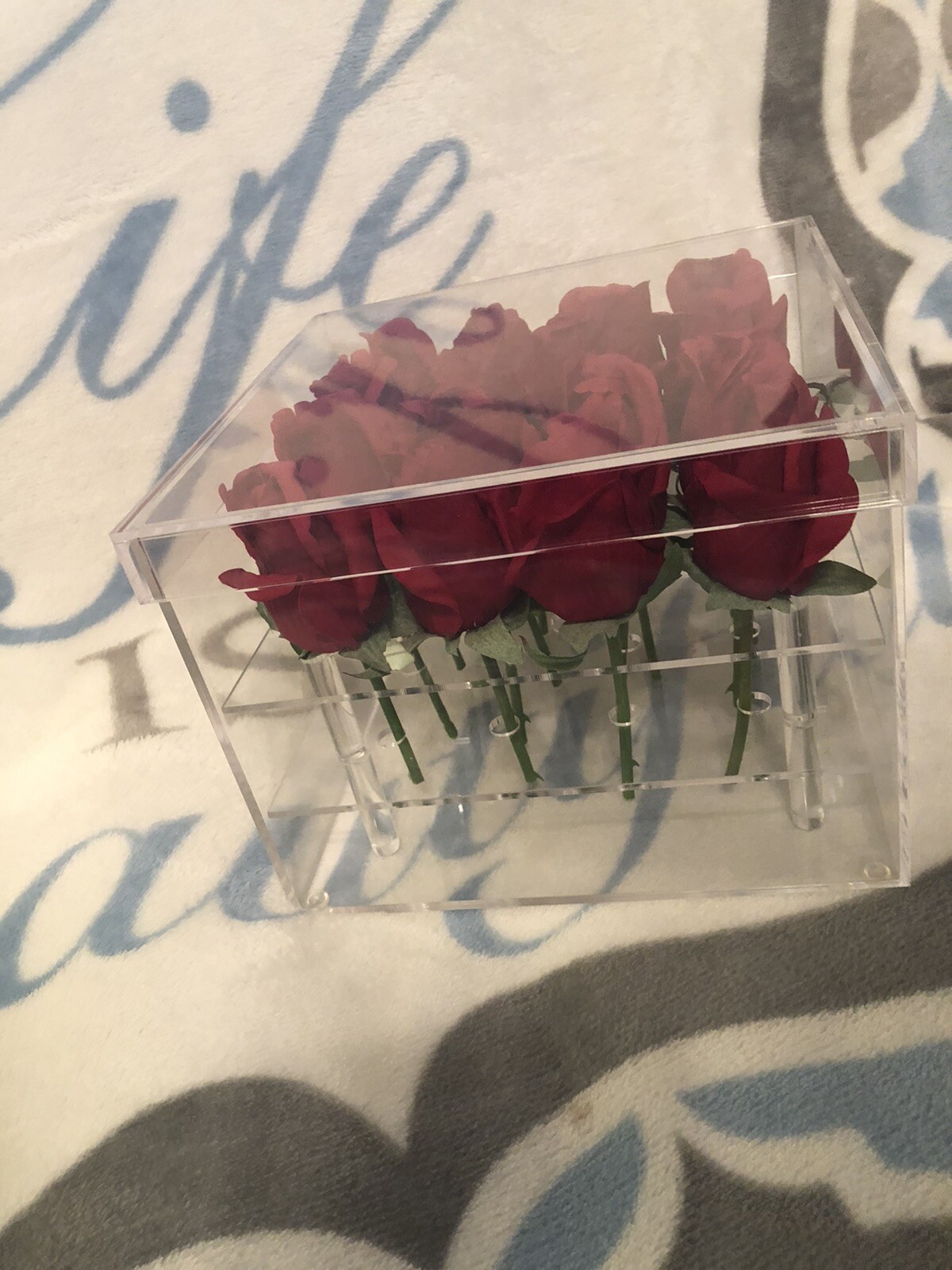 Square Clear Acrylic Rose Flower Box Gift Case comes with 16 Red Roses