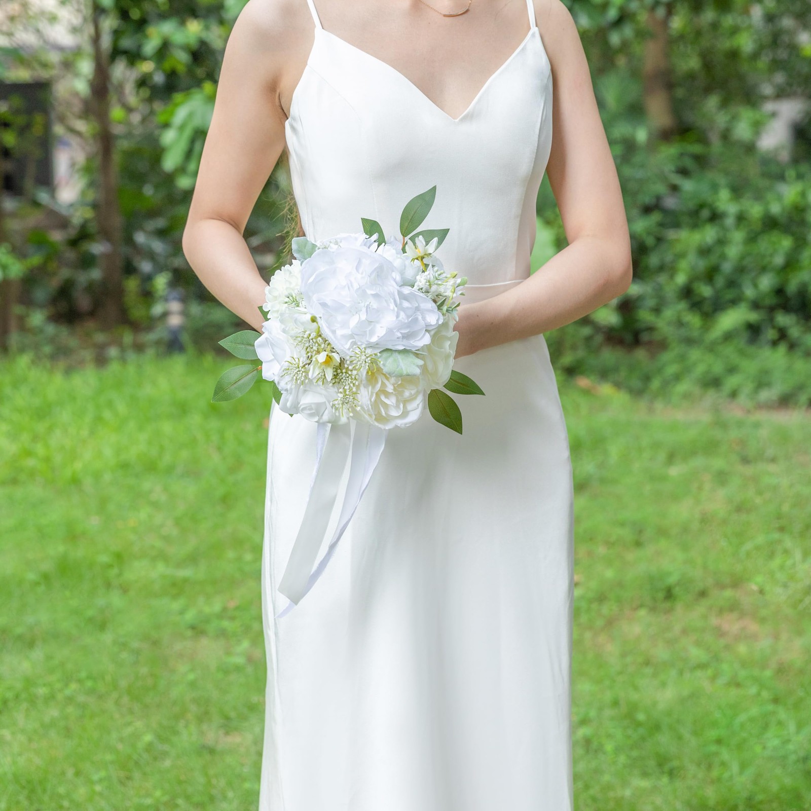 White Ivory Artificial Rose Flower Bride Bridesmaid Wedding Bouquet Ceremony