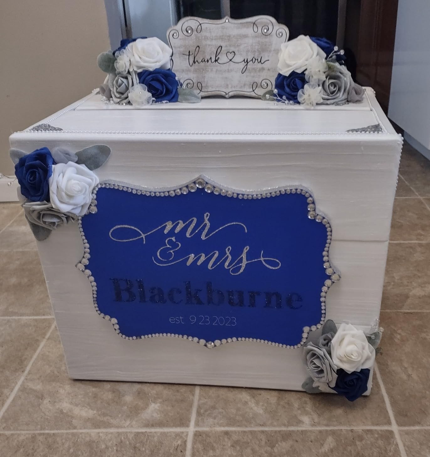 Artificial Flowers 25PCS White & Silver Gray & Royal Blue Real Looking Foam R…