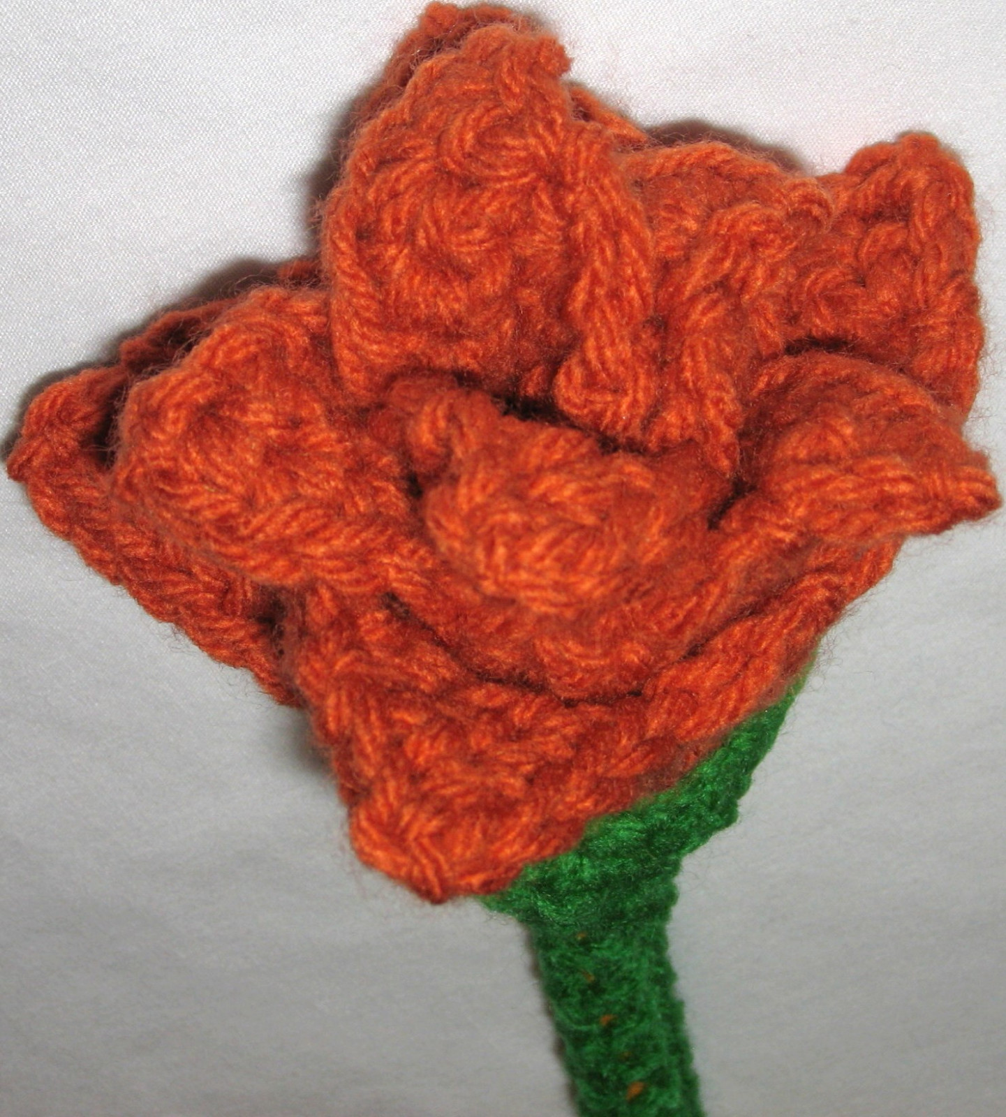 HANDMADE Knit CROCHETED Long GREEN Stem ORANGE ROSE Flower FLORAL Decor APPLIQUE