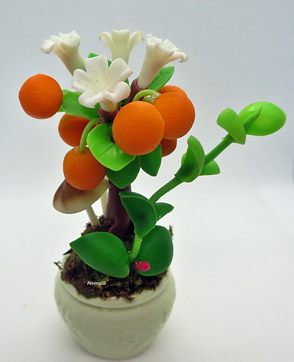 US Stock 4″H Handmade Air-Dry-Clay Miniature Orange Tree Arranged in Pot