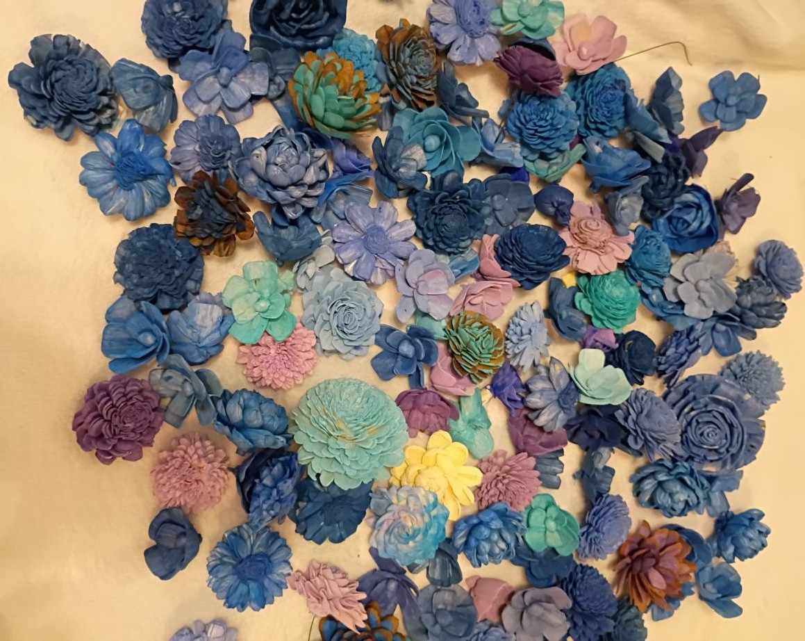 100+ Sola Wood Flowers Multiple Colors Sizes Shapes Styles 1 1/4- 4″ Loose Lot