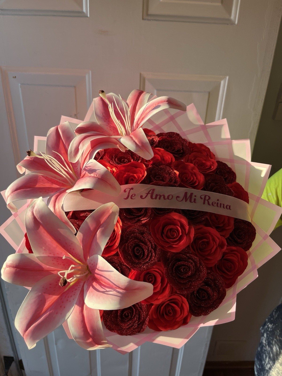 Artificial Red Rose & Pink/White Lily Flower Bouquet 50 Roses + Lilis