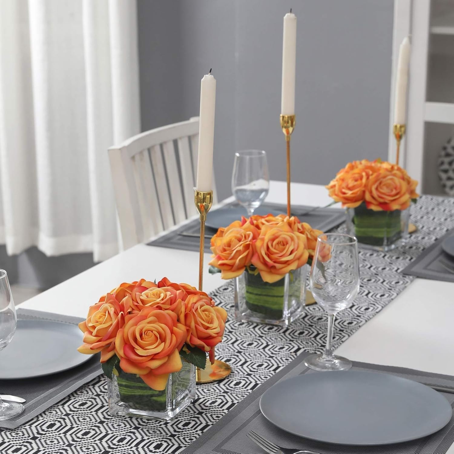 Stunning Silk Velvet Rose Decoration in Glass Vase – Perfect for Celebrations