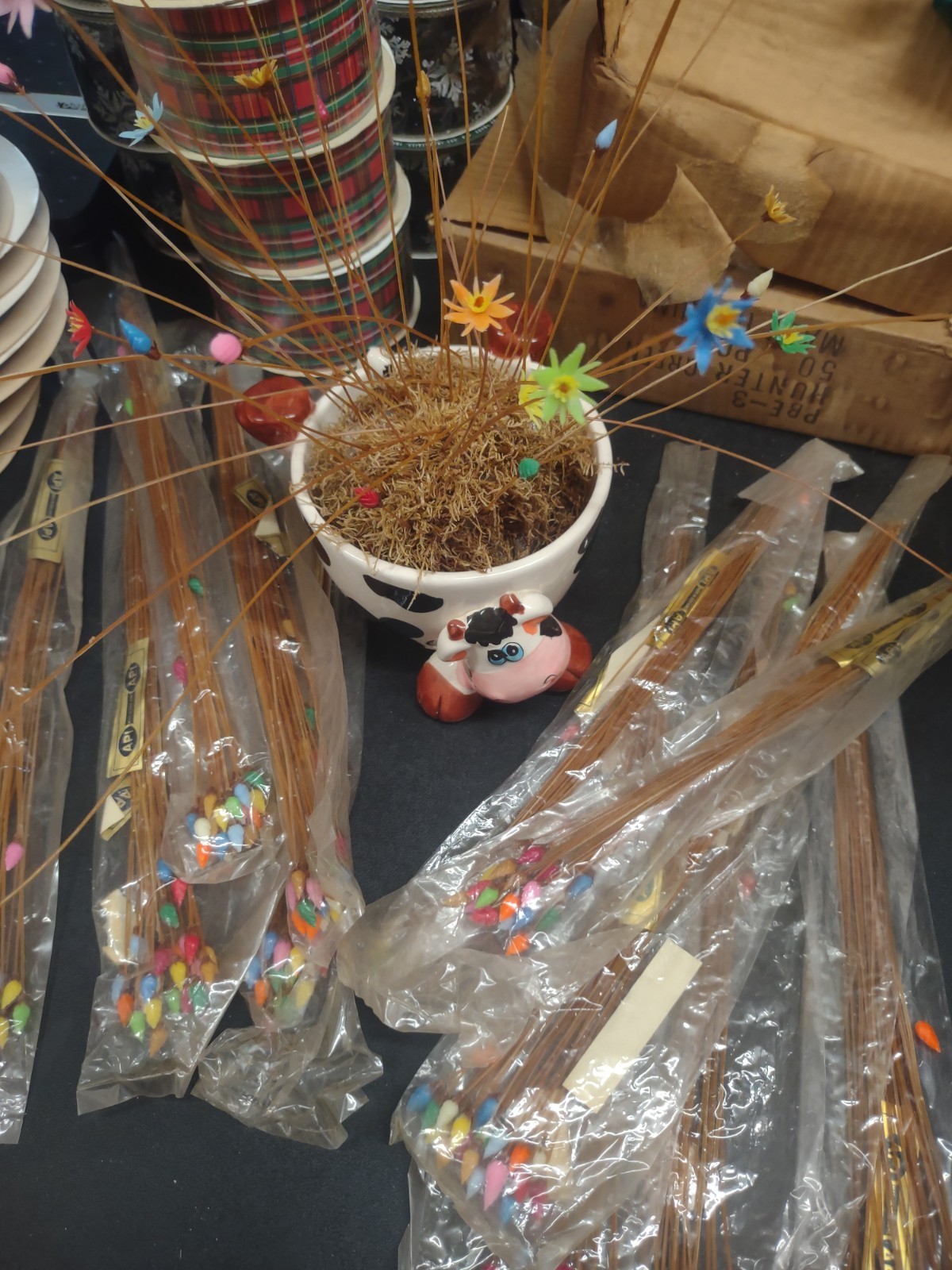 24 Stems: 1960s Vintage Tiny Plastic Cone Flowers, Multicolor Flower Pods 12″