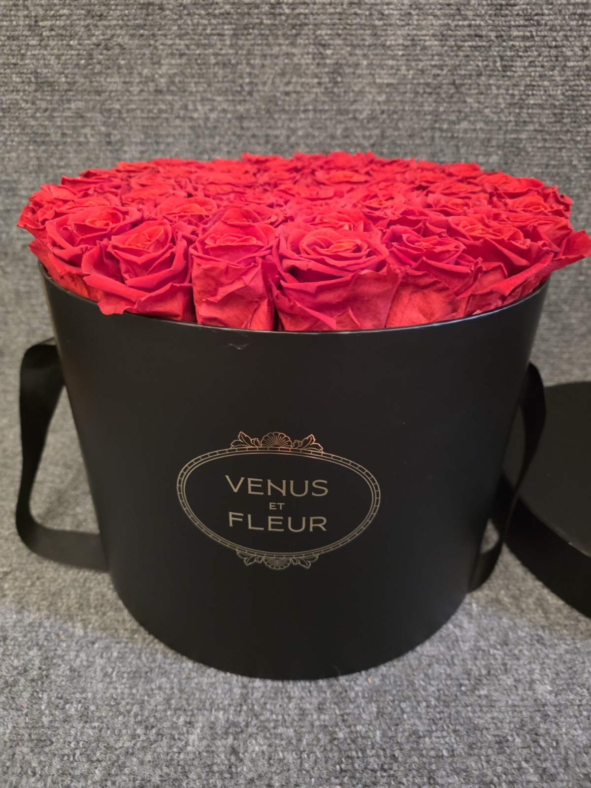 Venus et Fleur Red Roses Flower Box Arrangement Large Black Container 50 Roses