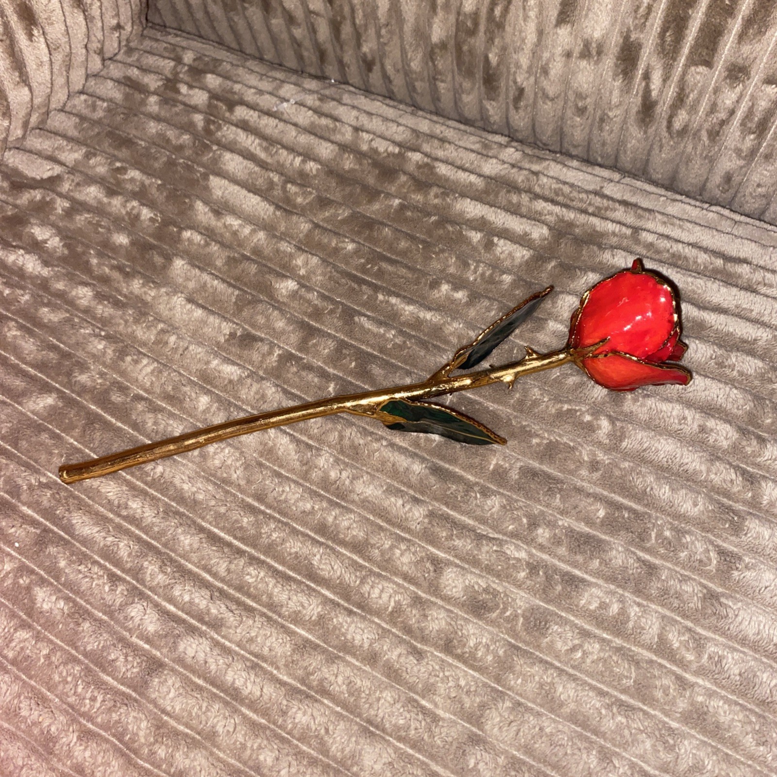 Steven Singer Jewelers Real Rose Preserved Dipped in 24 Karat Gold Red No Box