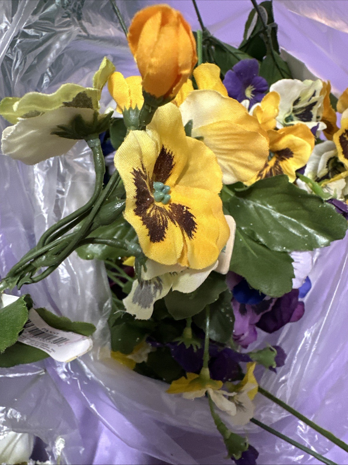 #A11 Lot 6. Artificial flowers and leaves for decorations 1+ lbs
