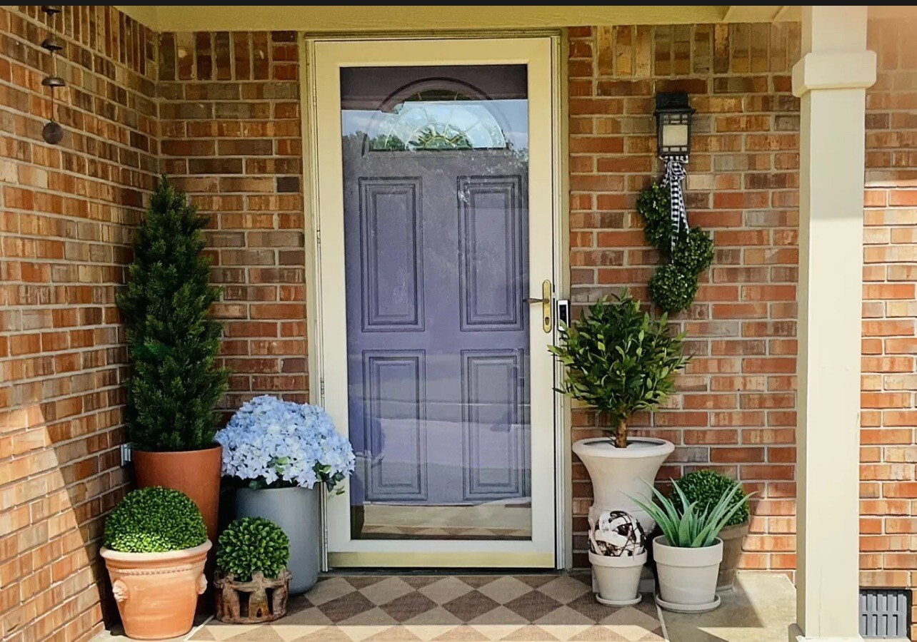 34 Olive Topiary Artificial Tree UV Resistant (Indoor/Outdoor). Retail $99