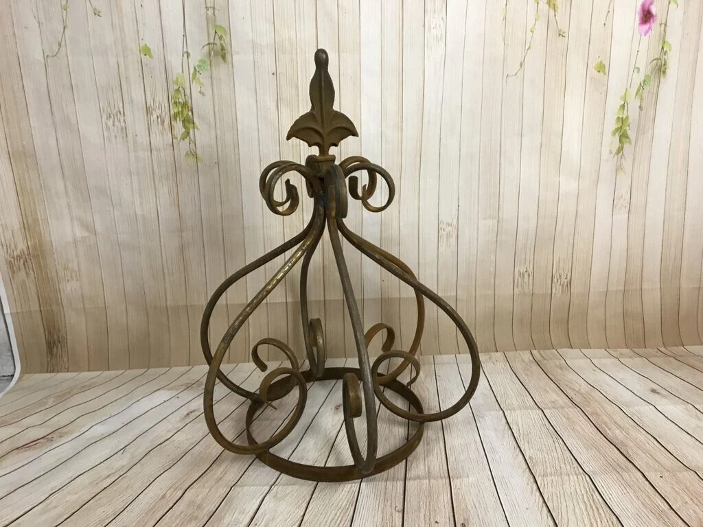 24″ Wrought Iron Top Crown Architecture Plant Support Art