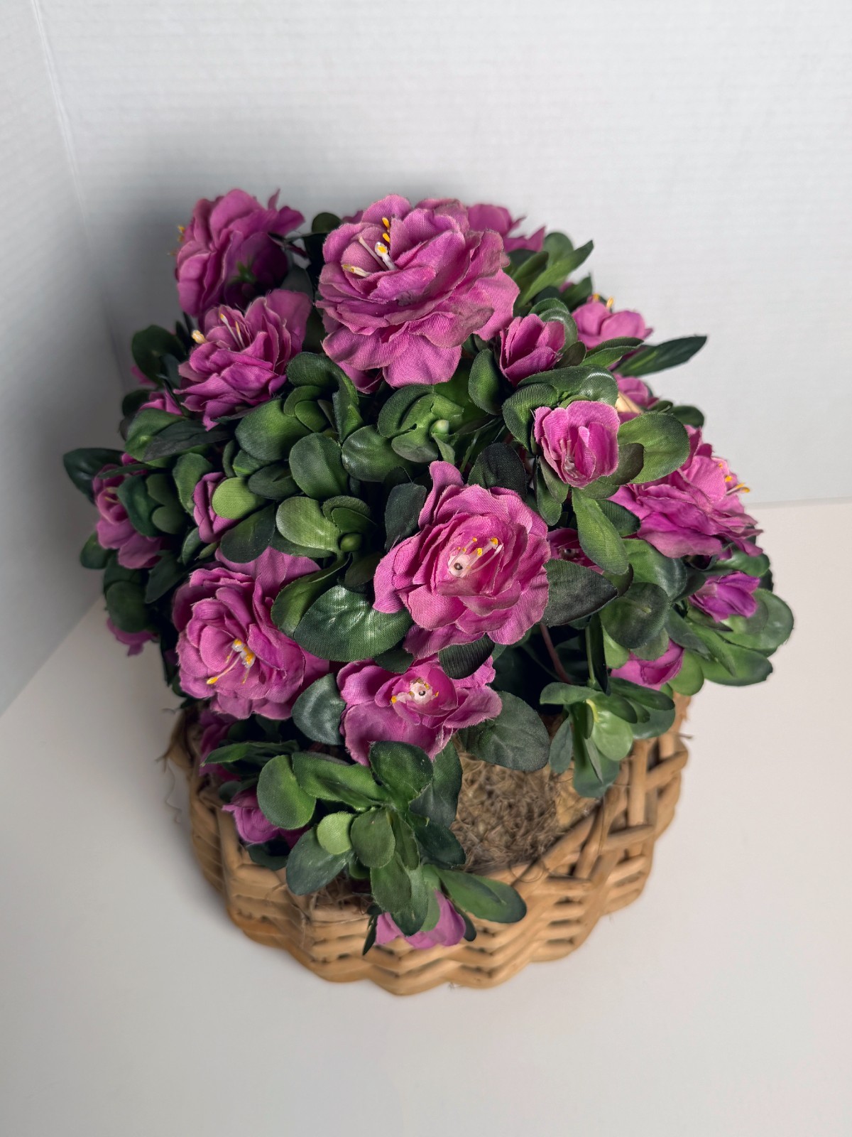 Camellia Artificial Flower Arrangement In Wicker Basket VTG 80s Centerpiece 13”h