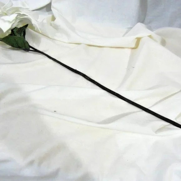 7 CHRISTMAS WEDDING White Velvet POINSETTA Stems 20in