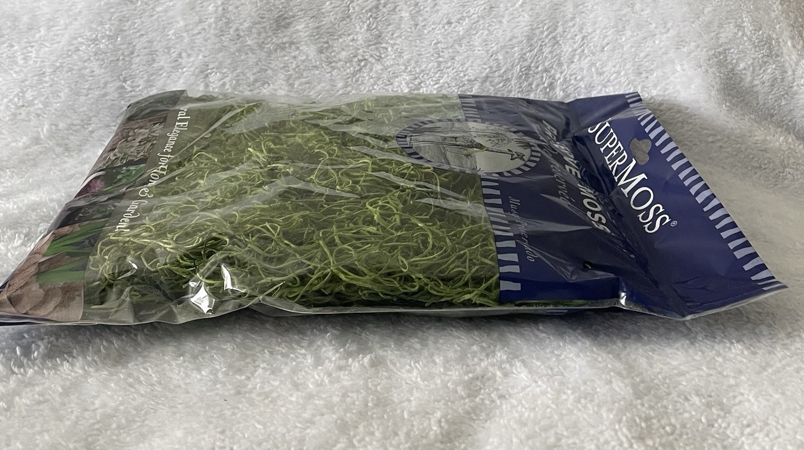 New in Package Supermoss Preserved Moss Floral Craft Decor Supplies Easter 4oz
