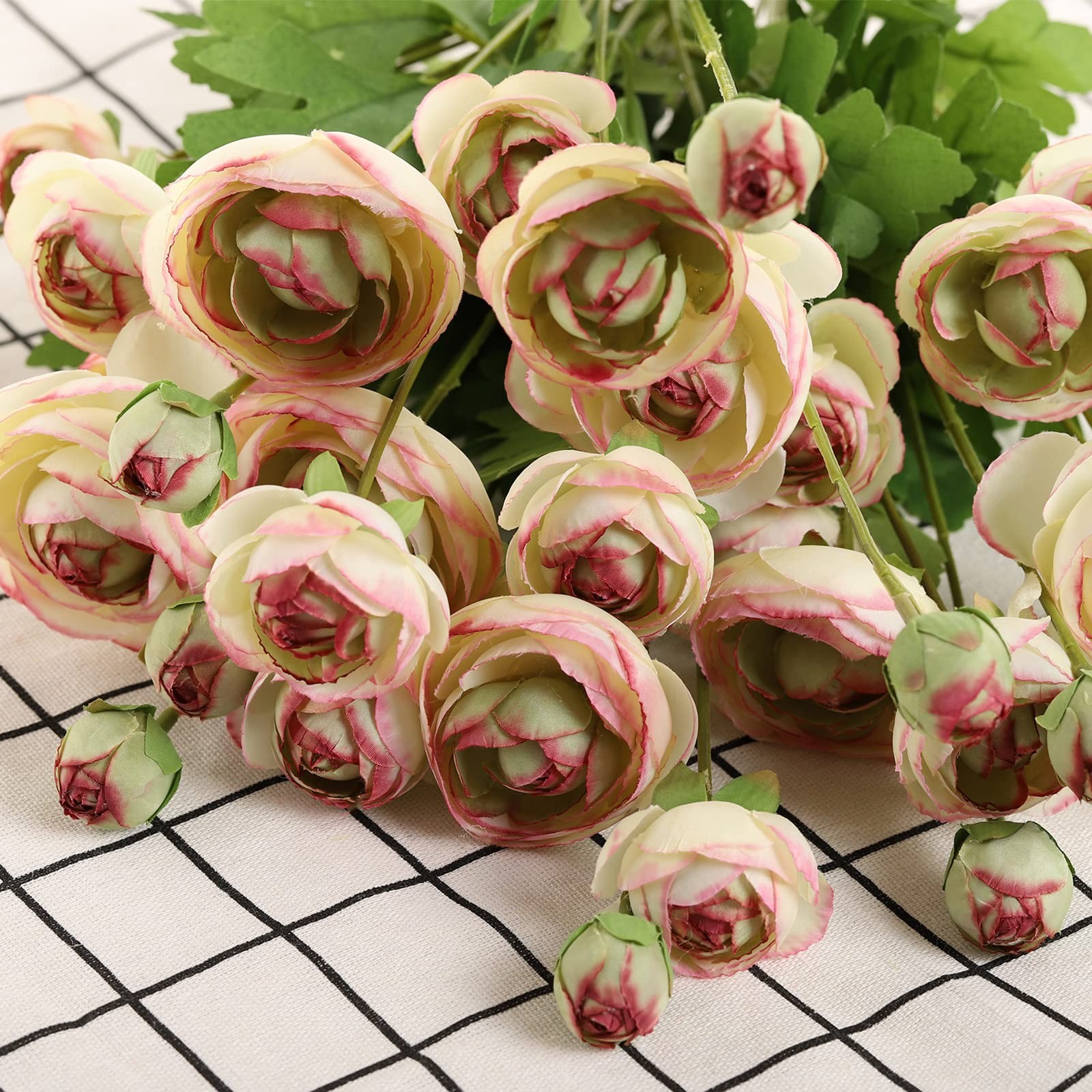 Artificial Silk Flowers Persian Buttercup Bicolor Ranunculus Flower 5 PcsSuit…