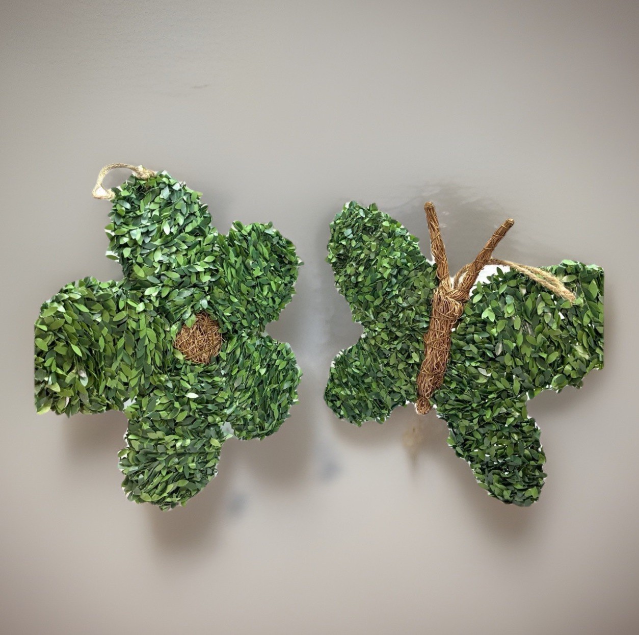 Boxwood Flower And Butterfly Artificial Greenery Wall Decor w/ Twig Accents