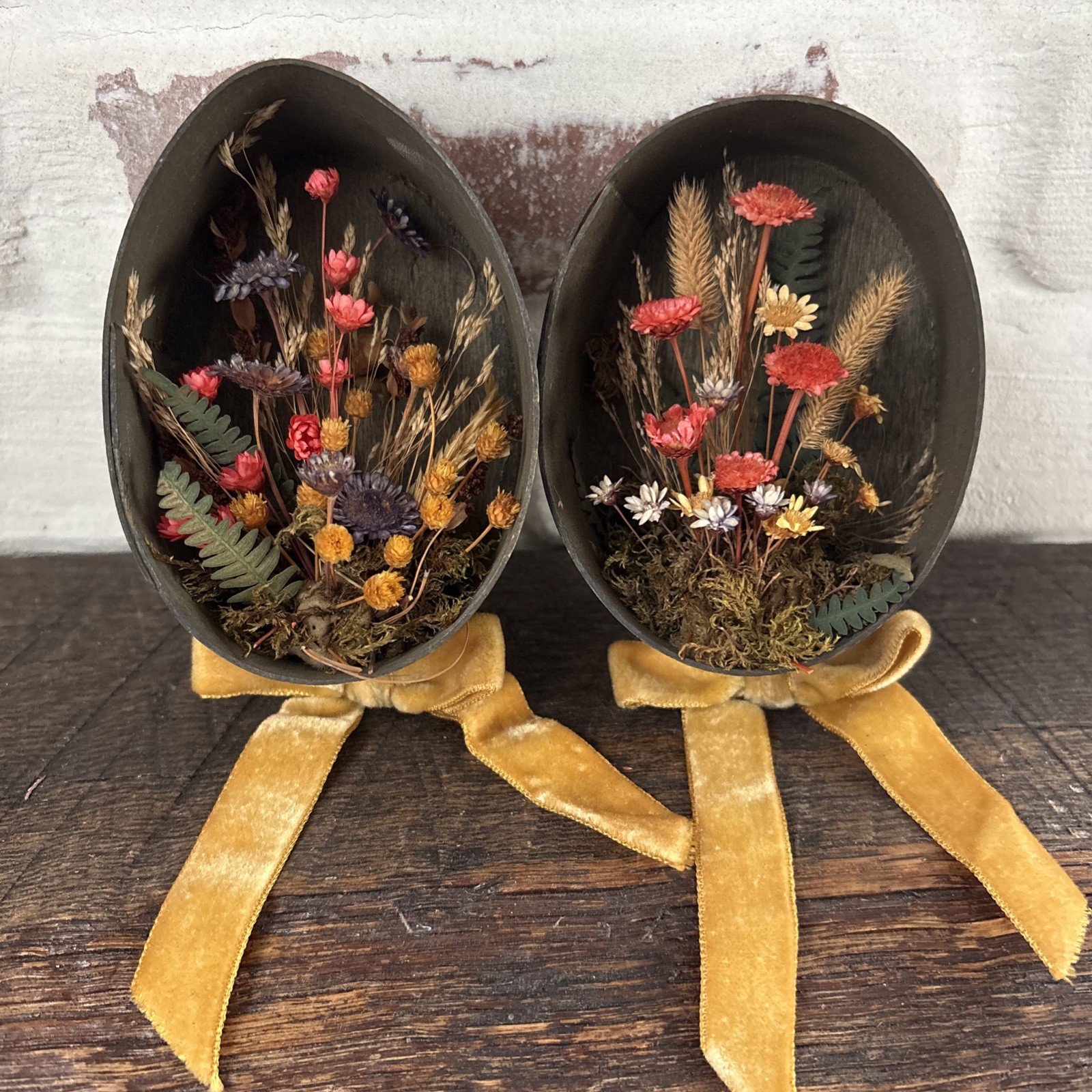 2 VTG Faux Dried Flower Style Arrangement Egg Shape Diorama Box Wall Hang MCM