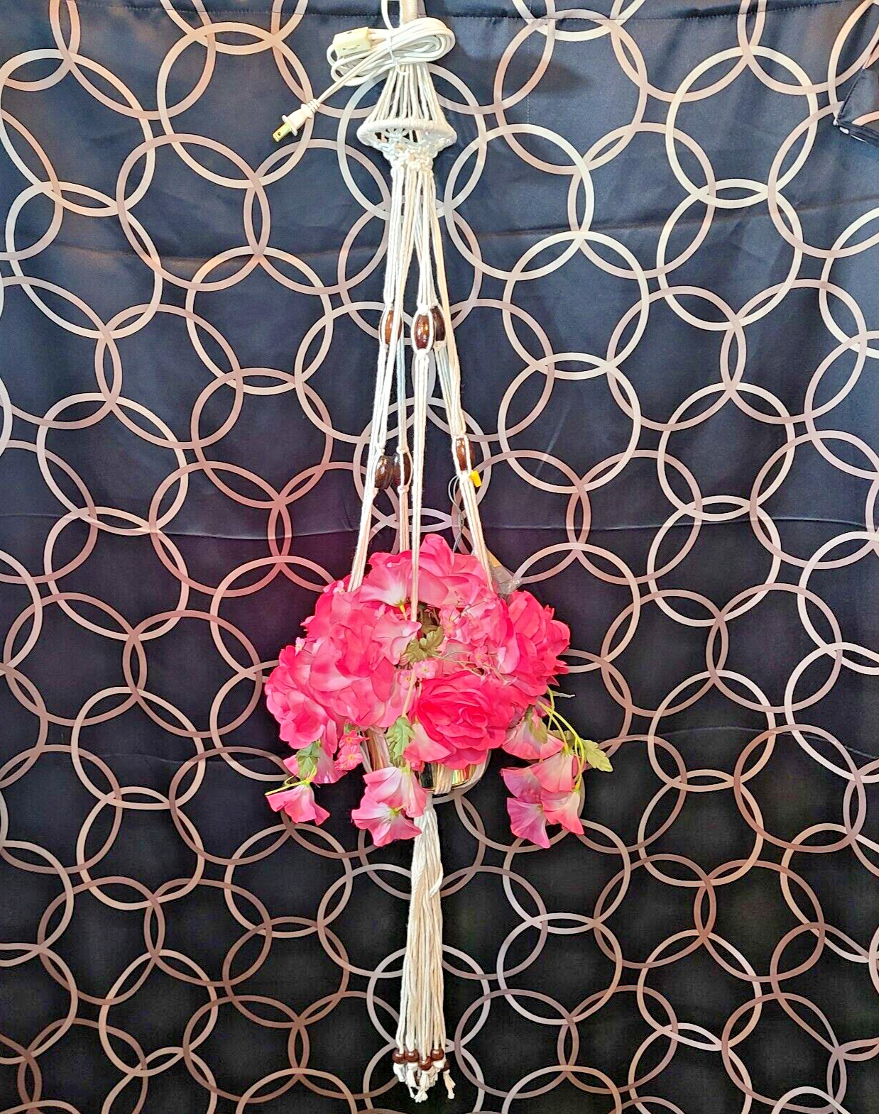 Hanging Plant Faux Red Flowers Macrame Lighted 46″ Vintage Retro Decor see video