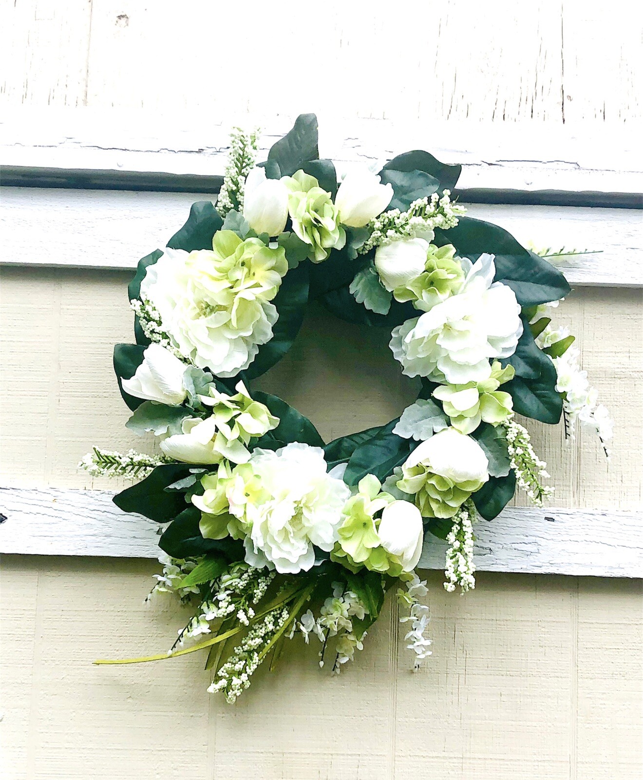 Newly Handemade Tulips Elegant Bloom Wreath