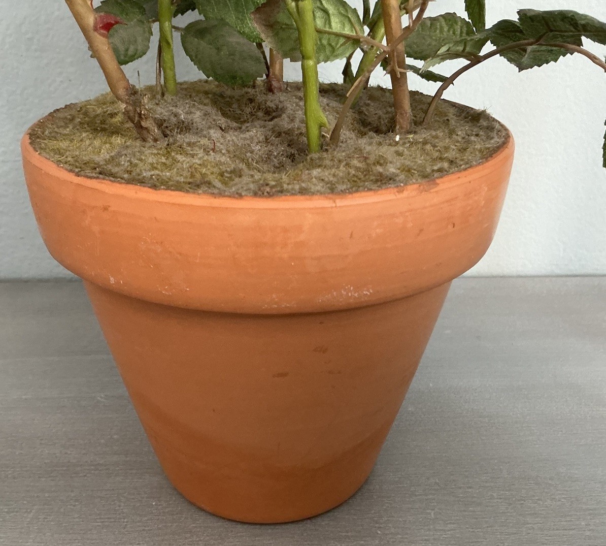 Realistic Artificial Camellia Red Roses Floral Arrangement Terracotta Pot 15’’