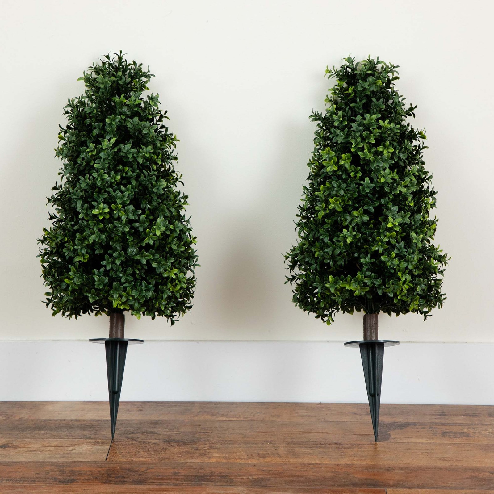 Nearly Natural 2.5ft UV Resistant Boxwood Plant w/ Integrated Stake(Set of 2)