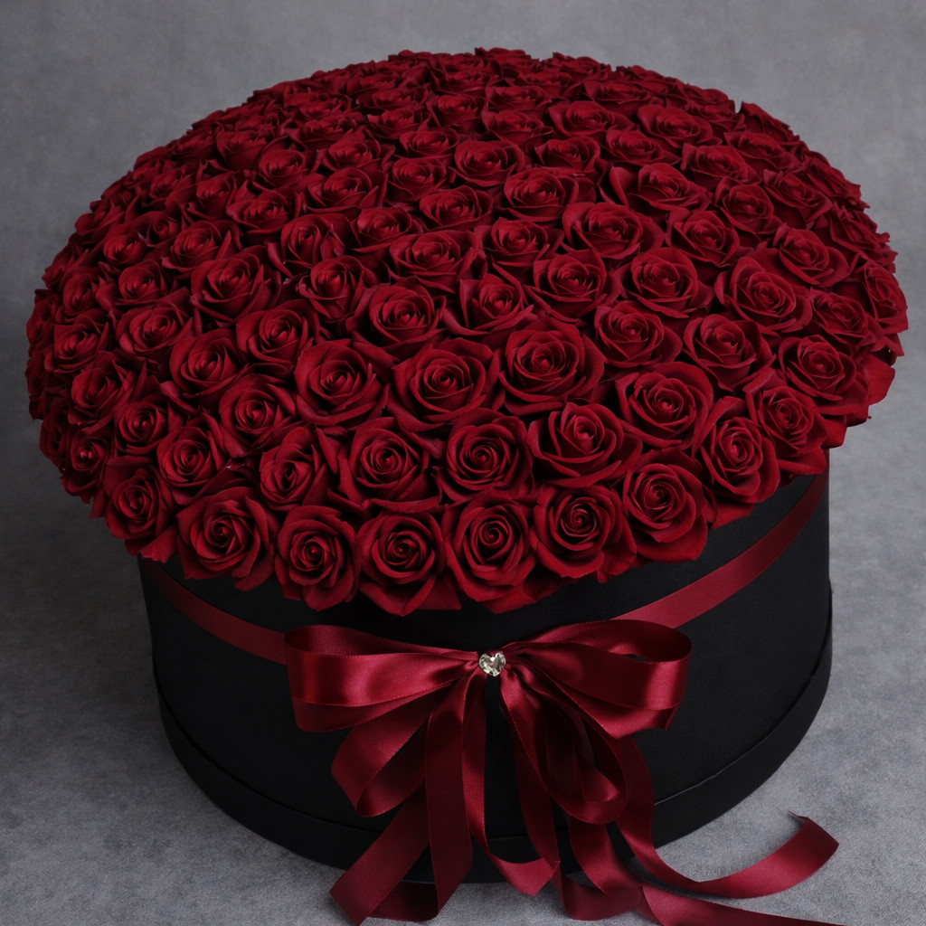 Decorative Soap Flowers – 101 Red Roses | Luxury Gift Bouquet