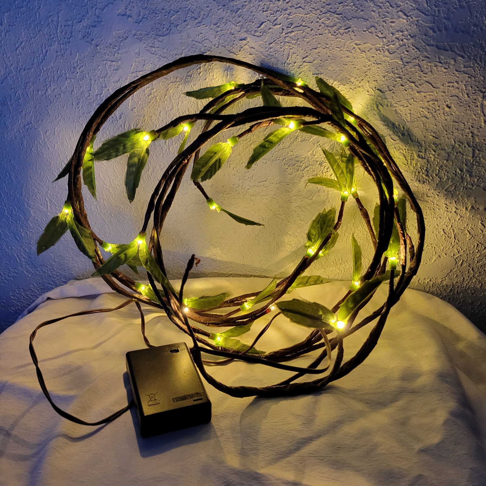 30 LED Green Leaf Fairy String Lights Battery Operated Garden Wedding Home Decor