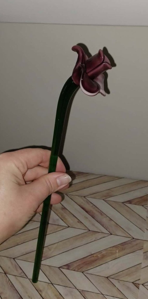 12 Inch Murano Style Blown Glass Flower Excellent Condition Purple Art Glass