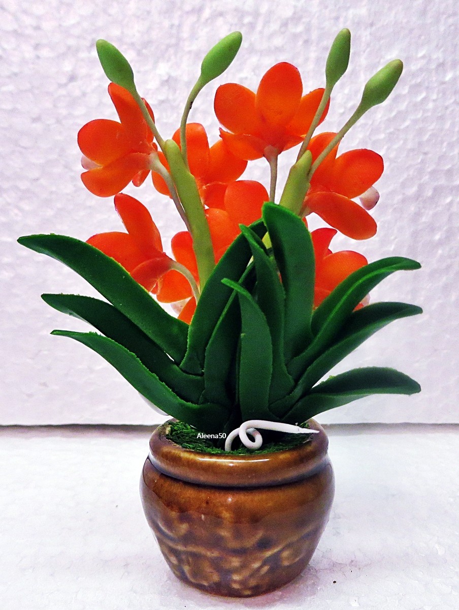 US Stock 4″H Handmade Air-Dry-Clay-Crafted Cymbidium Orchid Arranged in Pot