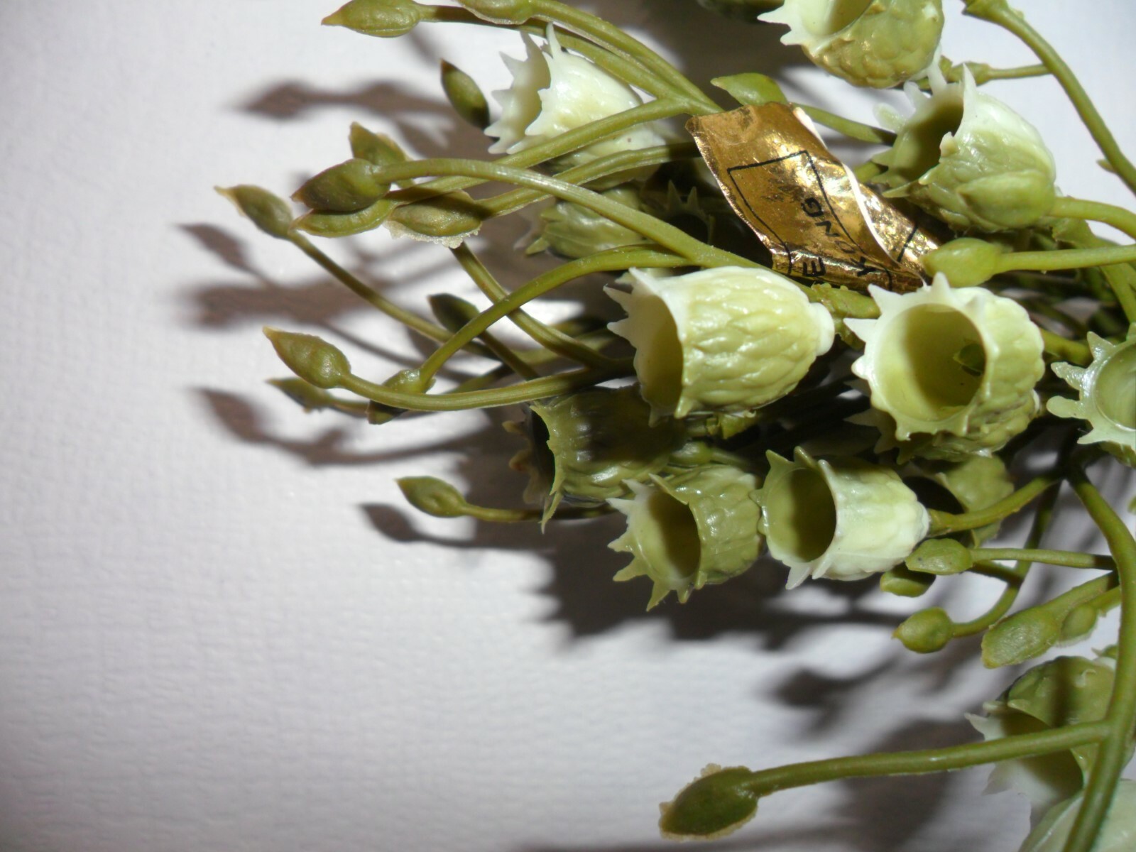 Vintage Plastic Bell Flower Bunches – Variegated Green/White