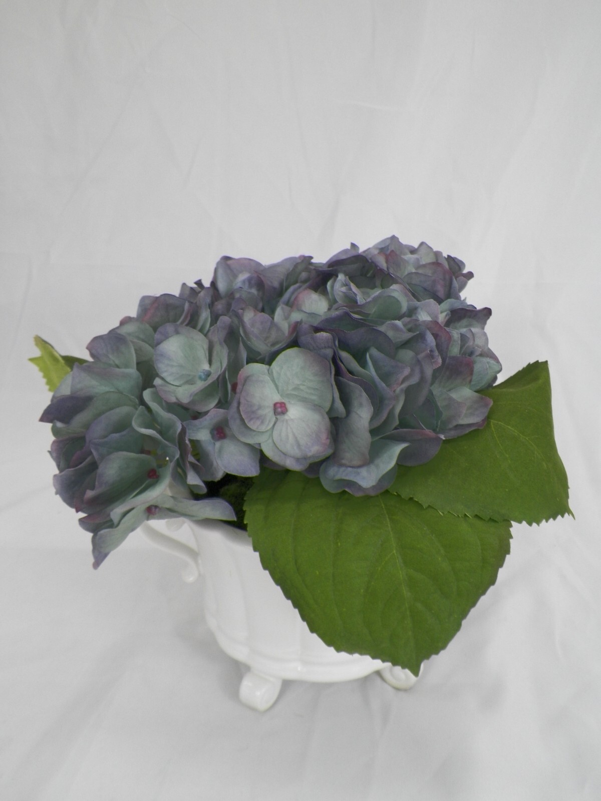 Hydrangea Artificial Flower Faux Flowers Floral in White Vase​ Blue and Purple
