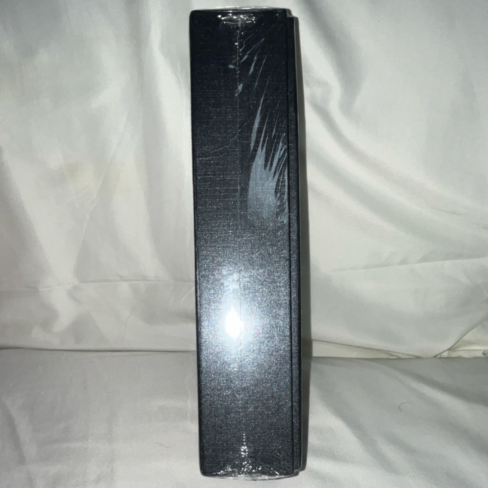 Artificial Multicolor Rose Flower Stem in Display Gift Box