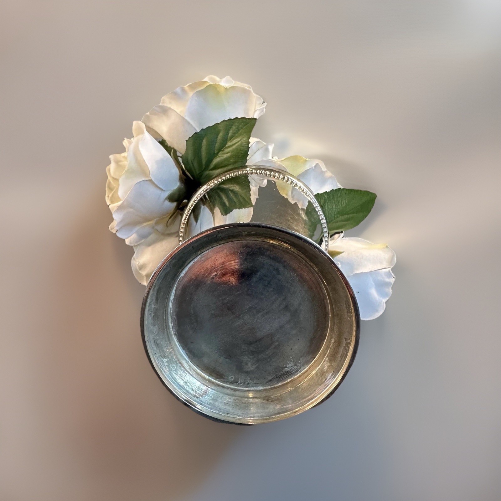 White Silk Flower Arrangement Rose Bouquet Sm Silver Tone Vase Table Centerpiece