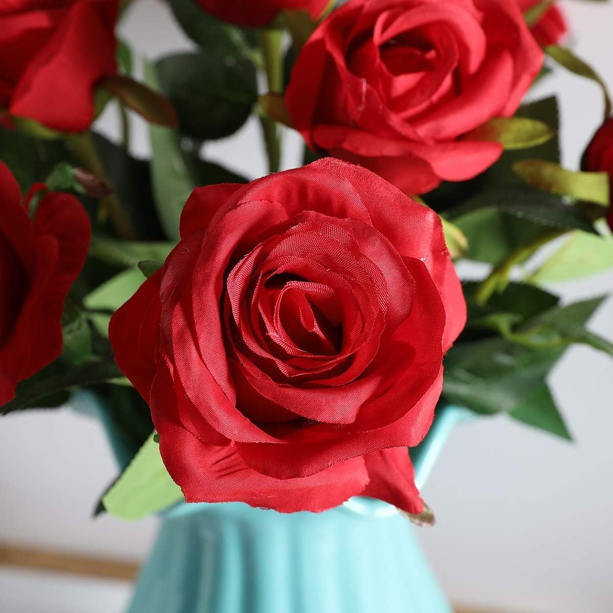 Realistic Red Roses 12PCS Silk Flowers with Bendable Stems for Home Decoration